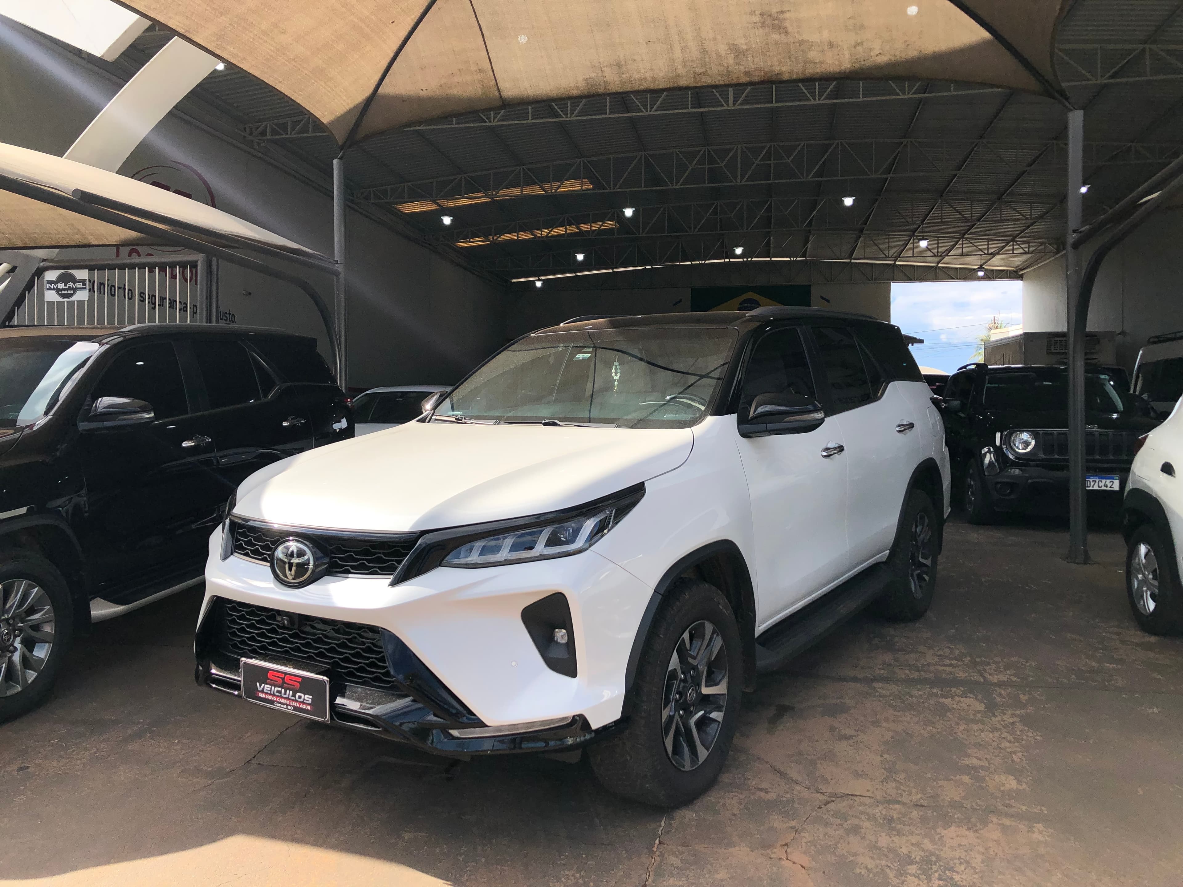 Toyota SW4 Diamond — foto 1