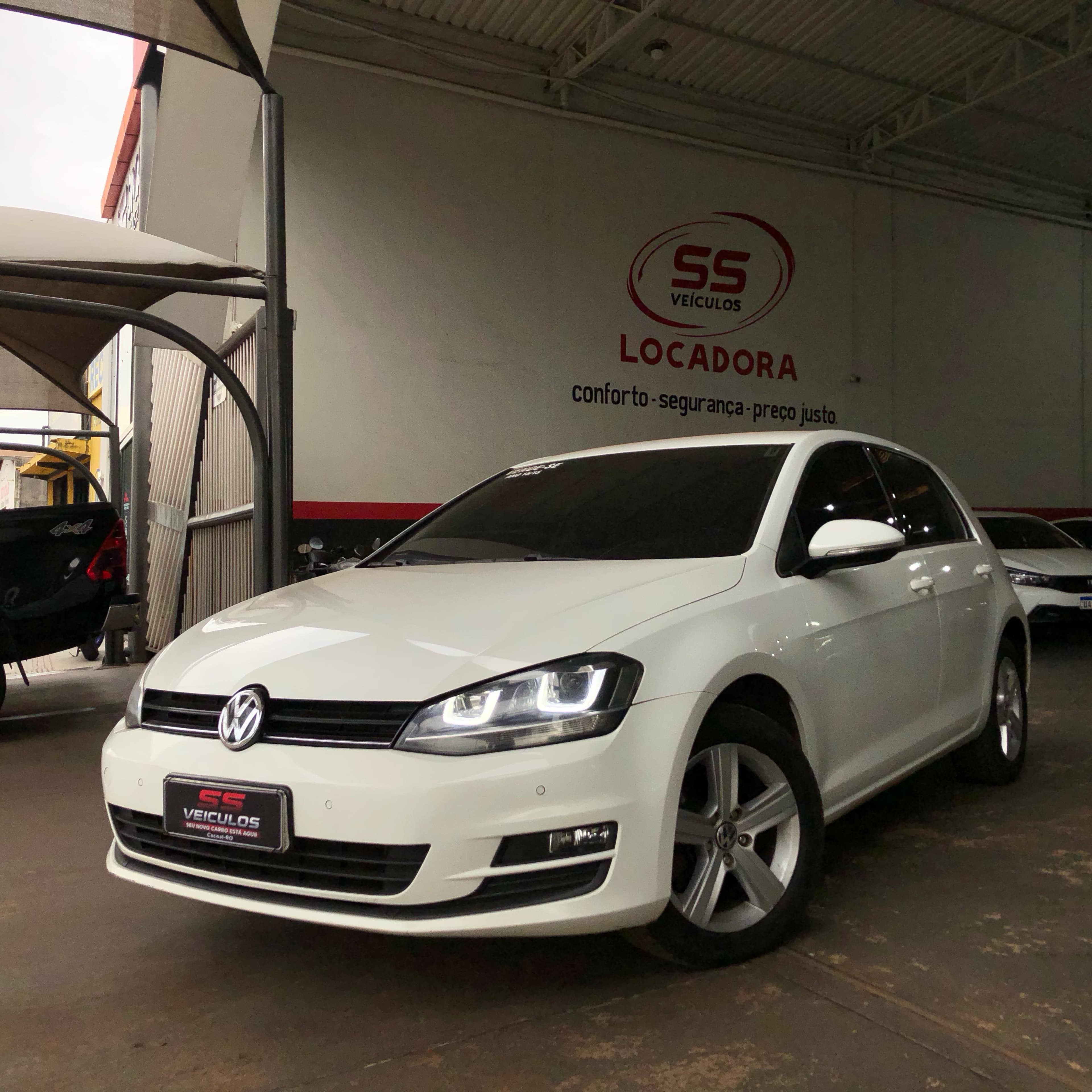 Volkswagen Golf Comfortline — foto 1
