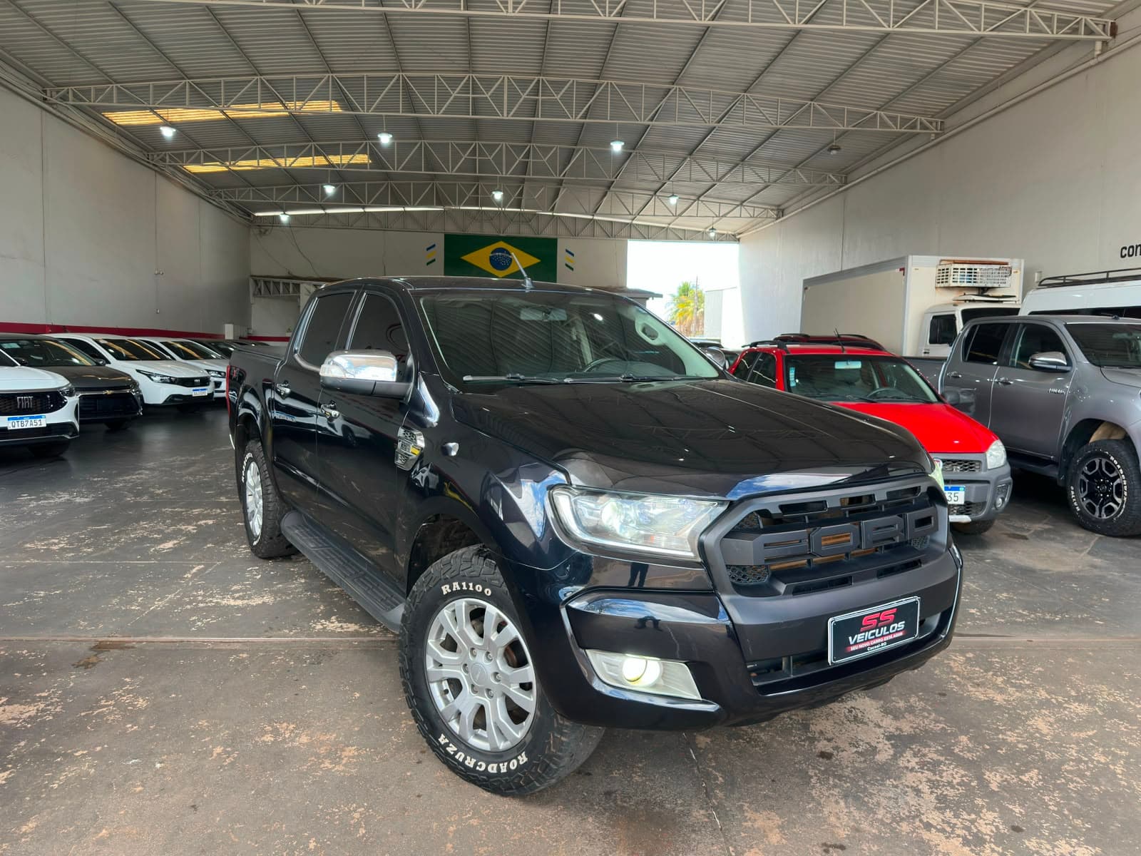 Ford Ranger XLT — foto 1